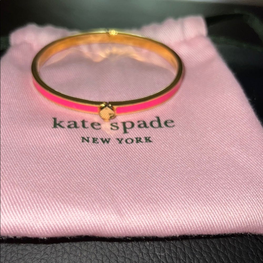 Vintage Kate Gold & Coral Thin Enamel Bangle Bracelet - Picture 5 of 6